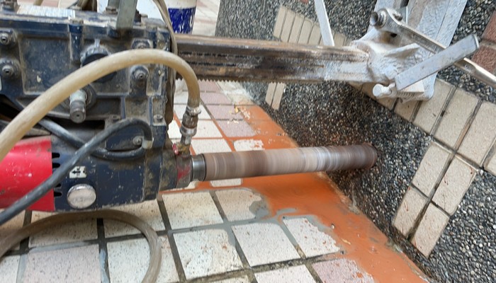 台北浴室排水洗洞, 台北冷氣管線洗洞, 台北屋頂牆壁打排水孔, 台北陽台鑽排水孔, 台北鑽孔, 台北洗洞, 台北牆壁洗洞價格, 台北牆壁排水孔, 台北洗孔價格, 台北水電洗洞